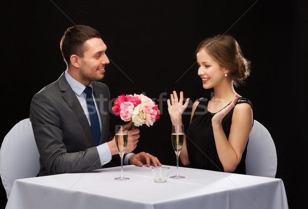 Foto stock: Sonriendo · hombre · mujer · restaurante · Pareja