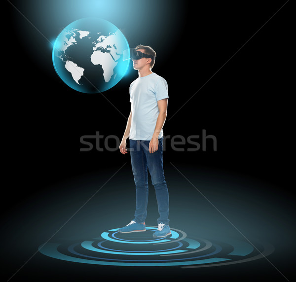 счастливым человека виртуальный реальность гарнитура 3d очки Сток-фото © dolgachov