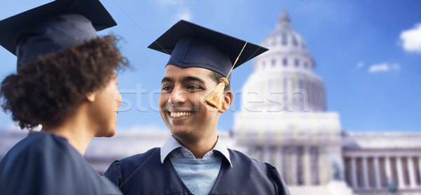 Foto stock: Feliz · estudantes · solteiros · educação · graduação · pessoas