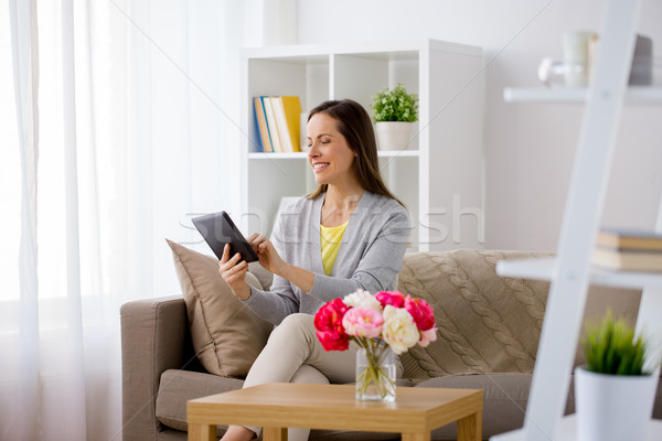 幸せ 女性 ホーム 人 技術 ストックフォト © dolgachov