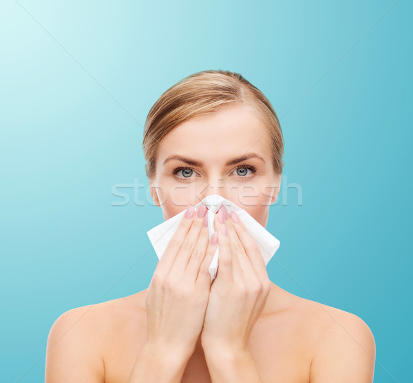 Gyönyörű nő papír papírzsebkendő kozmetika egészség szépség Stock fotó © dolgachov