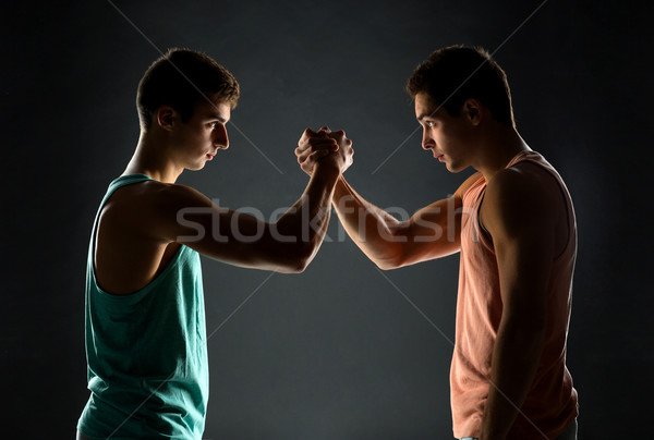 Fiatal férfiak bírkózás sport verseny erő emberek Stock fotó © dolgachov
