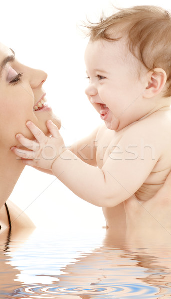 Boldog ölelkezés anya kép baba fiú Stock fotó © dolgachov