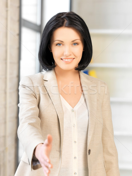 Femeie deschide mână gata strângere de mână afaceri Imagine de stoc © dolgachov