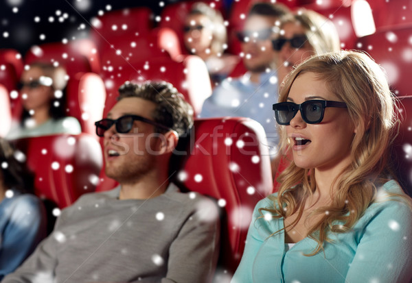 Amis regarder horreur film 3D théâtre [[stock_photo]] © dolgachov