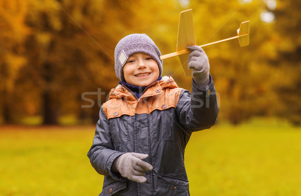 Stock foto: Glücklich · wenig · Junge · spielen · Spielzeug · Flugzeug