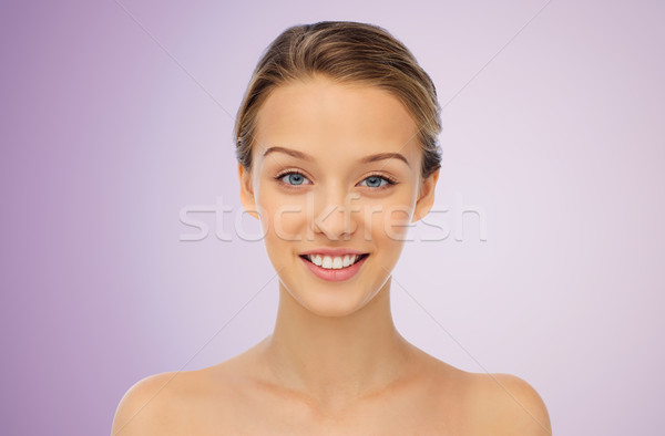 Uśmiechnięty młoda kobieta twarz plecy piękna ludzi Zdjęcia stock © dolgachov