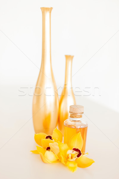 Vază flori ulei spa sănătate Imagine de stoc © dolgachov