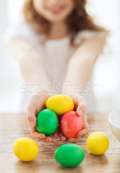 Meisje gekleurde eieren Pasen vakantie Stockfoto © dolgachov