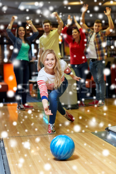 Heureux jeune femme balle bowling club [[stock_photo]] © dolgachov