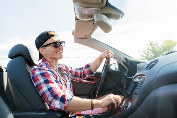 Heureux jeune homme conduite voiture été vacances [[stock_photo]] © dolgachov