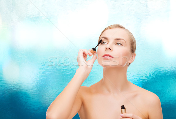 Mooie vrouw mascara cosmetica gezondheid schoonheid gezicht Stockfoto © dolgachov