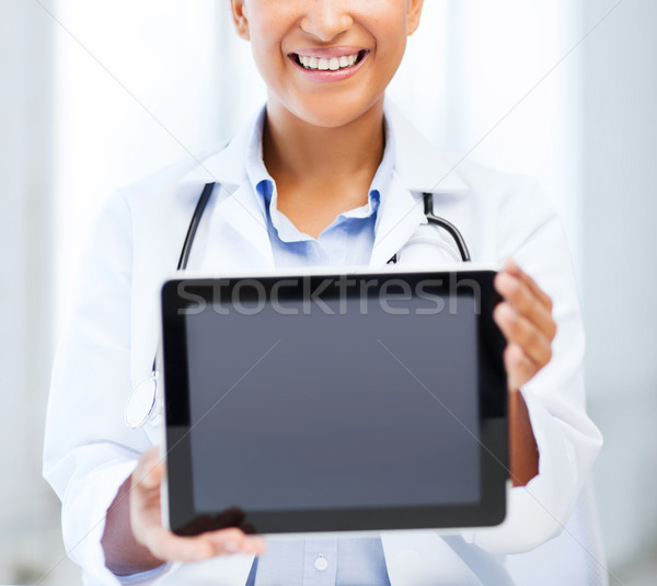 Stock fotó: Afrikai · női · orvos · táblagép · egészségügy · orvosi