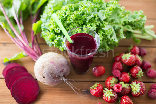 Vidro raiz de beterraba suco frutas legumes alimentação saudável Foto stock © dolgachov