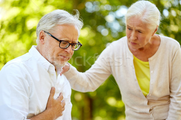 Idős férfi érzés beteg nyár park Stock fotó © dolgachov