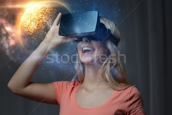 Mulher virtual realidade fone óculos 3d tecnologia Foto stock © dolgachov