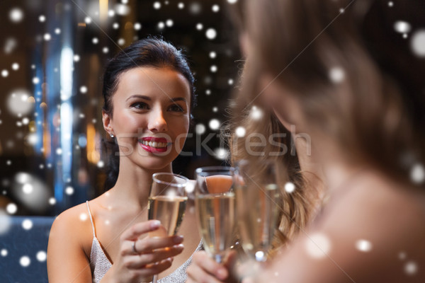 Zdjęcia stock: Szczęśliwy · kobiet · szampana · okulary · klub · nocny · uroczystości
