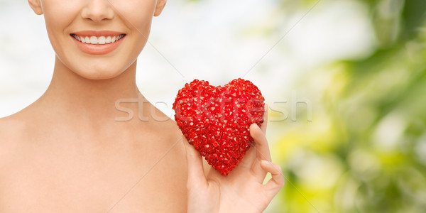 Bela mulher vermelho coração saúde beleza caridade Foto stock © dolgachov