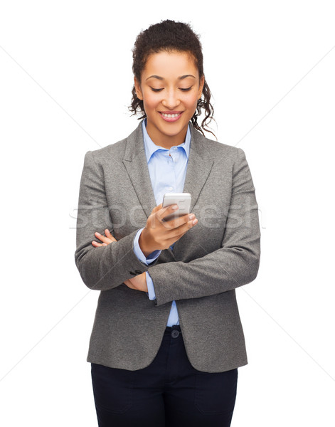 Stockfoto: Glimlachende · vrouw · naar · smartphone · business · internet · technologie