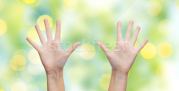 два женщину рук high five Blue Sky Сток-фото © dolgachov