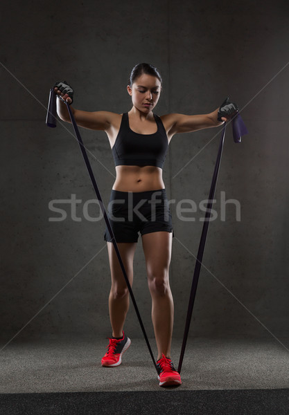 Kadın egzersiz spor salonu uygunluk spor eğitim Stok fotoğraf © dolgachov