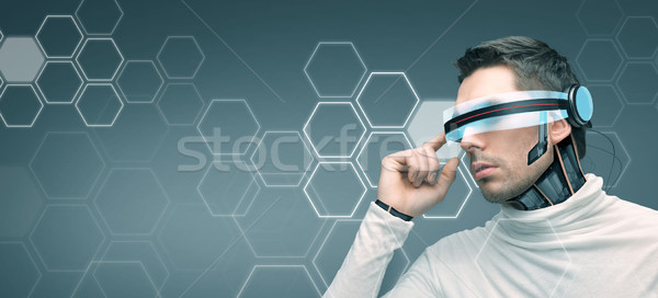 Man futuristische 3d-bril mensen technologie toekomst Stockfoto © dolgachov