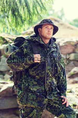 Foto stock: Jóvenes · soldado · cazador · arma · forestales · caza