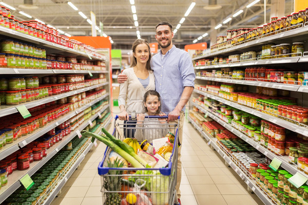 Foto d'archivio: Famiglia · alimentare · carrello · vendita · consumismo