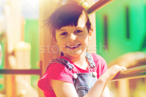 Gelukkig meisje klimmen kinderen speeltuin zomer Stockfoto © dolgachov