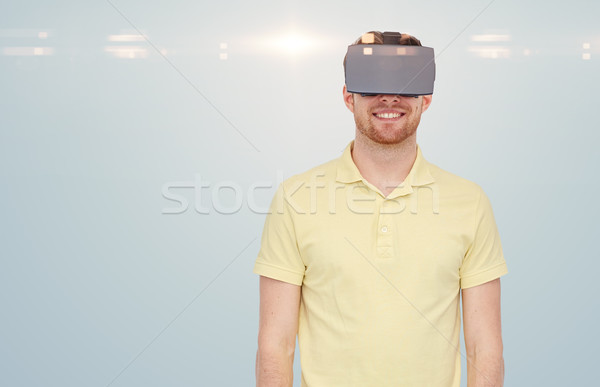Feliz hombre virtual realidad auricular gafas 3d Foto stock © dolgachov