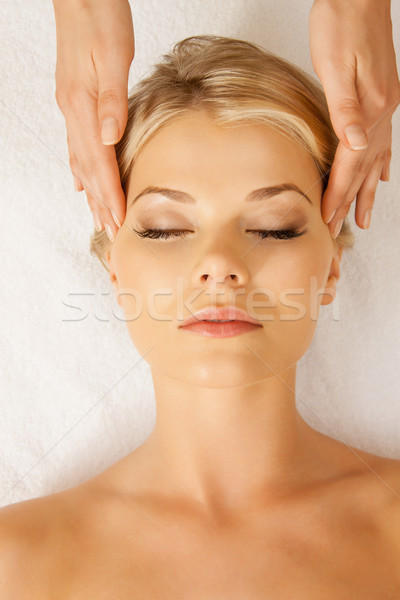 Foto stock: Bela · mulher · massagem · salão · quadro · mulher