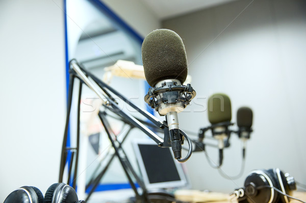 Microfone rádio estação tecnologia eletrônica Foto stock © dolgachov