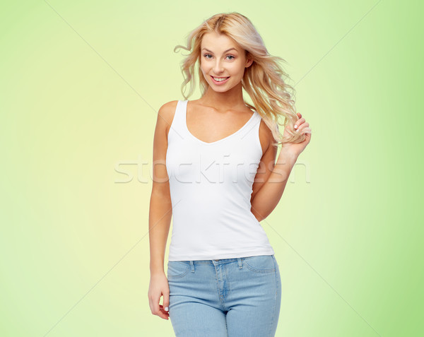 Szczęśliwy uśmiechnięty młoda kobieta blond włosy fryzura moda Zdjęcia stock © dolgachov