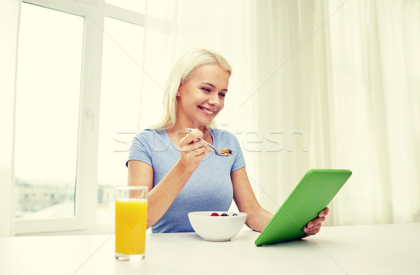 商業照片: 女子 · 吃 · 早餐 · 家 · 健康飲食