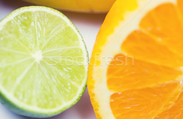 Közelkép friss lédús narancs citrus egészséges étkezés Stock fotó © dolgachov