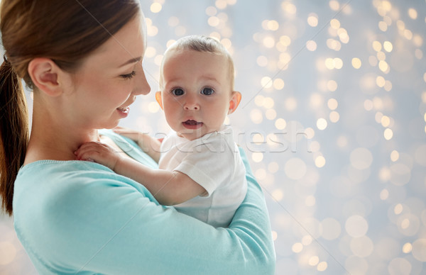 Szczęśliwy młodych matka mały baby światła Zdjęcia stock © dolgachov