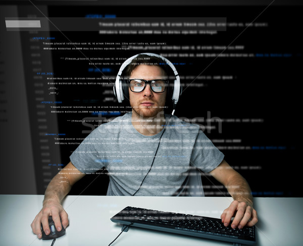 Stock foto: Mann · Headset · Hacking · Computer · Programmierung · Technologie