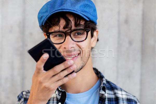 Férfi hang parancs hív okostelefon szabadidő Stock fotó © dolgachov