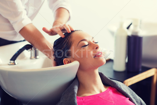 Boldog fiatal nő fodrászat szépség emberek fodrász Stock fotó © dolgachov