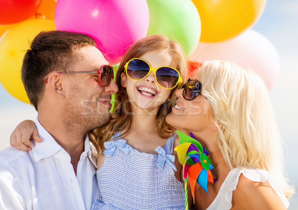 [[stock_photo]]: Famille · coloré · ballons · été · vacances · célébration