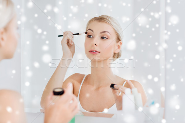 Frau Make-up Pinsel Bad Schönheit machen Kosmetik Stock foto © dolgachov