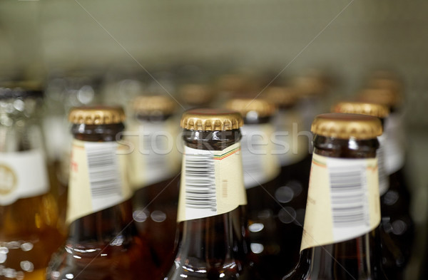 Foto stock: Botellas · tienda · venta · alcohol