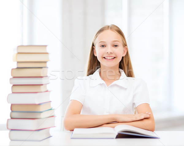 Student fată studiu şcoală educaţie Imagine de stoc © dolgachov