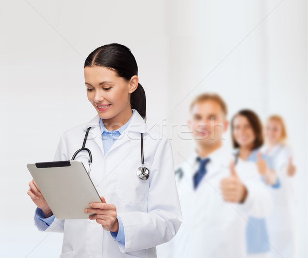 Kadın doktor stetoskop sağlık teknoloji Stok fotoğraf © dolgachov