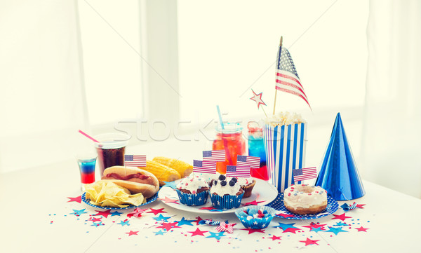 Voedsel dranken amerikaanse dag partij vakantie Stockfoto © dolgachov