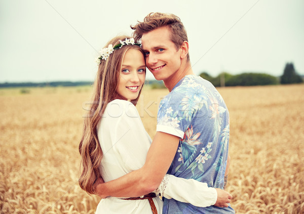 Foto stock: Feliz · sorridente · jovem · hippie · casal · ao · ar · livre