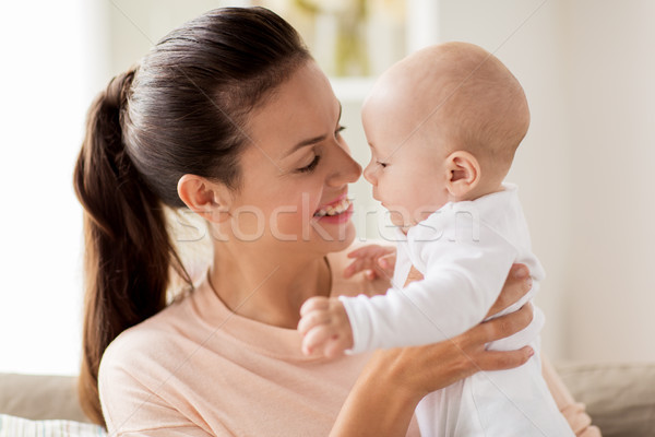 Stockfoto: Gelukkig · moeder · weinig · baby · jongen · home