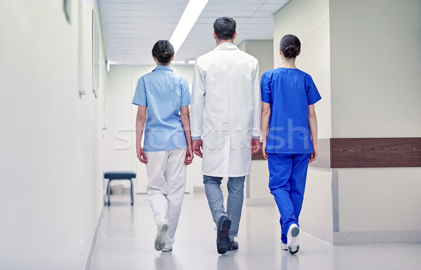 Stockfoto: Groep · artsen · lopen · ziekenhuis · kliniek · beroep