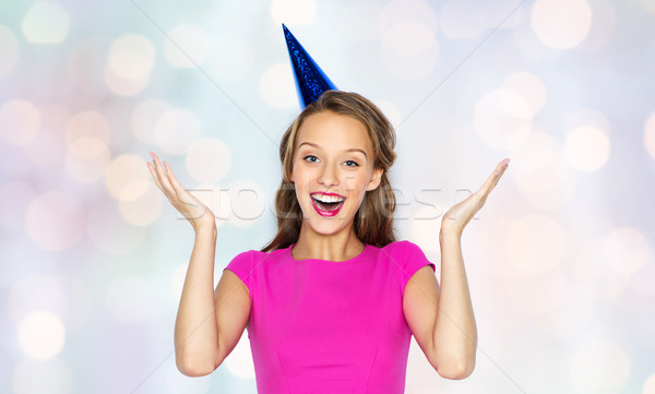 Szczęśliwy młoda kobieta teen girl strony cap ludzi Zdjęcia stock © dolgachov