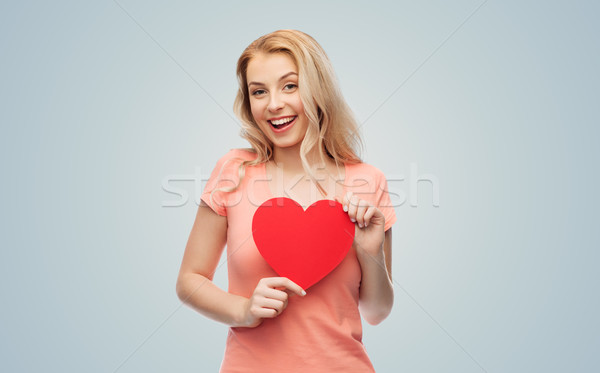 Foto stock: Feliz · mulher · menina · adolescente · vermelho · forma · de · coração · amor